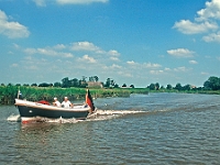 Tuckerboot auf dem Elbenebenfluß Pinnau